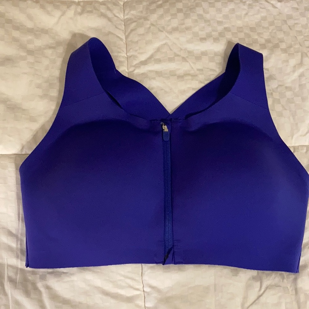 Lululemon Women’s Enlite Bra ZipFront Purple 36DD
